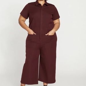 Universal standard Kate Stretch Cotton Twill Jumpsuit
Black Cherry M /18